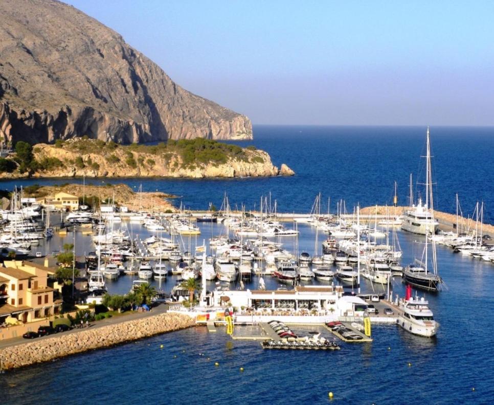 Apartamento En Lujoso Puerto Deportivo 阿尔啼 外观 照片